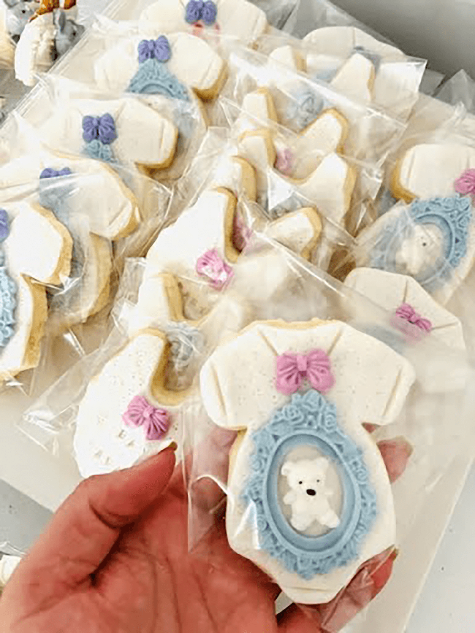 custom cookies-r - Amorepas Kitchen - Amorepas Kitchen